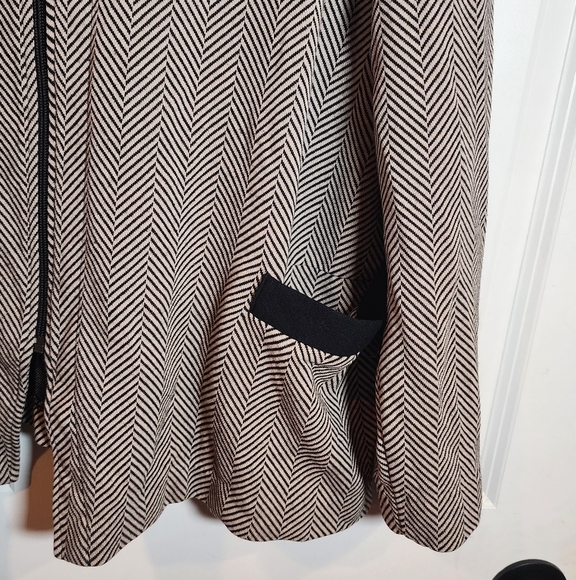 Fashion Bug Beige And Black Herringbone Pattern Zip Up Jacket XXL - Picture 4 of 5